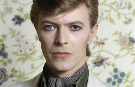 david-bowie-trucco-uomo_470x305